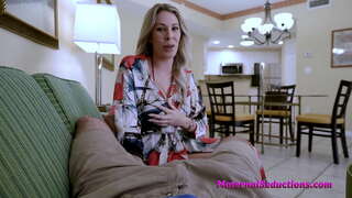 Халуун Milf craves Асар их Dicks - Никки Брукс