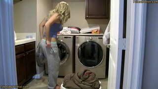 Minha Madrasta, não vou Dizer a Meu Padrasto Estamos Porra