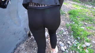 Praeivis pasiūlė čiulpia gaidys parke su creampie