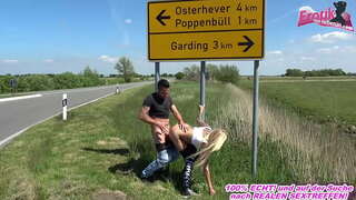 Unutarnja ejakulacija na ulici plavuša unutarnja ejakulacija kurva