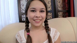 E bukur pigtailed teen POV blowjob