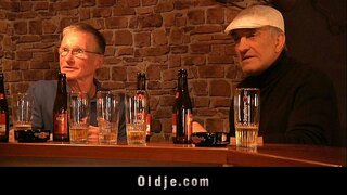 Usuditi teen sranje dva stara člana