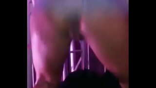 Sexy marumi sayawan maging sobrang lungkot na walang panty