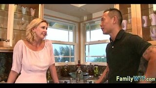 Sve je u redu, ona je moja svekrva 937