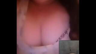 Kátia Martins mostra bħala teta l-ebda BIGO ĦAJJIN