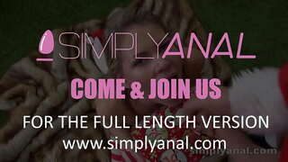 Claudia Macc ng Pasko Puwetan - SimplyAnal