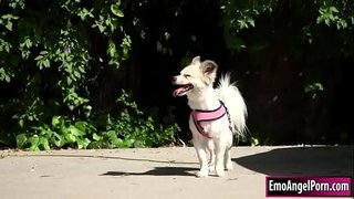 ���ਤਲੀ ਔਰਤ tattooed ਸੋਹਣੀ ਕੁੜੀ ਨੂੰ ਮਿਲਦਾ ਹੈ, ਉਸ ਨੂੰ ਕੁੱਤੇ ਕਰਨ ਲਈ ਉਸ ਦੇ ਗੁਆਢੀਆ ਸੰਪਤੀ ਹੈ.ਉਸ ਦੇ ਨੇੜਲਾ ਚਾਹੁੰਦਾ ਹੈ, ਇੱਕ ਇਨਾਮ,ਉਹ ਨੂੰ ਹਟਾਉਣ ਆਪਣੇ ਕੱਪੜੇ ਅਤੇ ਉਸ ਨੇ ਫਿਰ ਗਲਾ ਗੁਆਢੀਆ bigcock.ਵਾਪਸੀ ਵਿੱਚ, ਉਸ ਨੂੰ ਨੇੜਲਾ fucks ਉਸ ਦੀ ਚੂਤ ਅਤੇ ਪਿਛੋਕੜ ਡੂੰਘੇ ਅਤੇ ਹਾਰਡ ਹੈ, ਜਦ ਤੱਕ ਉਸ ਨੇ cums &#039; ਤੇ ਉਸ ਨੂੰ.