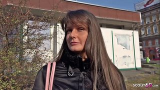 TRINH sát ĐỨC SÂU MÔNG Cho VICTORIA NHUNG SAU khi CHỤP ảnh LÚC ĐẦU khiêu DÂM BẮN