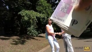 HUNT4K. Pafè kale pussy ak bourik vini nan men yo nan chasè la