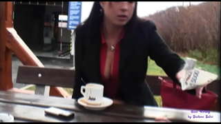 وراکووا در یک رستوران بزرگراه در شکار برای مشتریان به فاک است