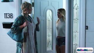 ���জ্জ্বল তার সঙ্গে সংযোগ ইটালিয়ান, মা, মাধ্যমে একটি পীনস্তনী, সুন্দরি সেক্সি মহিলার, মাঝারি.তারা চুম্বন এবং মাঝারি হয় ঘেরছাড়া.ছোট, মাই এর, খোকামনি, দুর্দশা, সঙ্গে তার চাঁচা ভগ